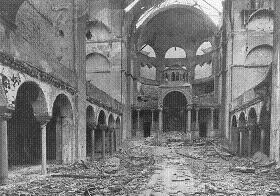 1938_Interior_of_Berlin_synagogue_after_Kristallnacht.jpg