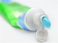 Shutterstock_253789114_toothpaste_zobupasta.jpg